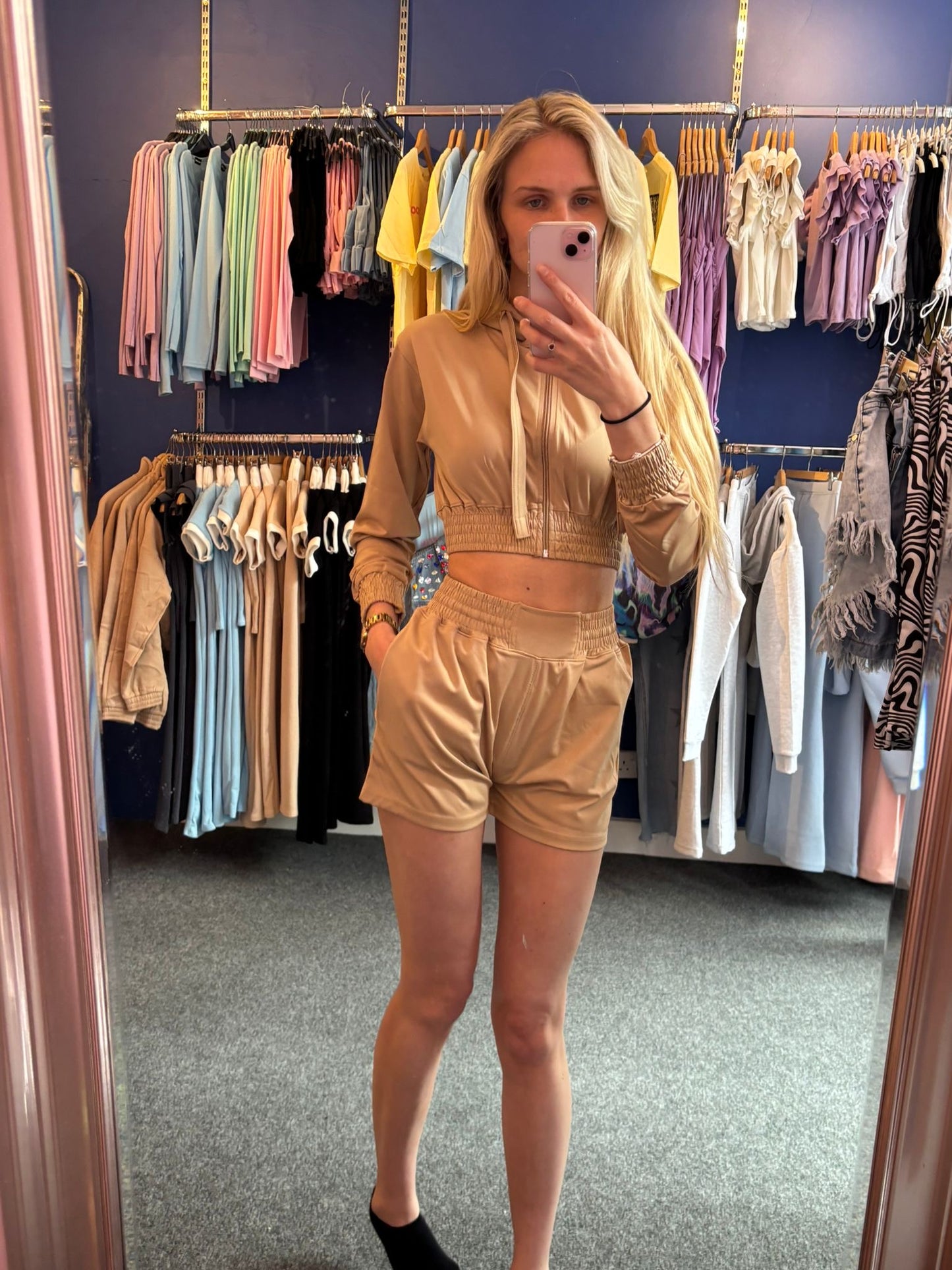 Women’s 2 Piece Set Shorts & Zip Hoodie Cropped