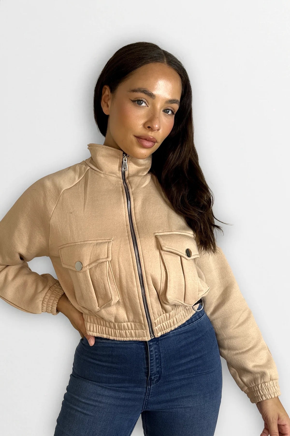 WOMEN'S FLEECED HIGH NECK LARGE POCKET CROPPED BOMBER JACKET